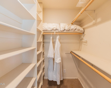 6552 E 2nd Street - Photo Thumbnail 22
