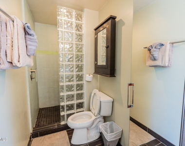 6552 E 2nd Street - Photo Thumbnail 24
