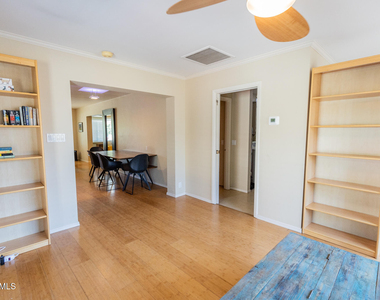 6552 E 2nd Street - Photo Thumbnail 13
