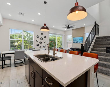 5036 E Campo Bello Drive - Photo Thumbnail 12