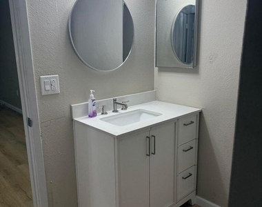 461 W Holmes Avenue - Photo Thumbnail 7