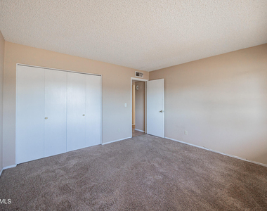 1234 W Palomino Drive - Photo Thumbnail 27