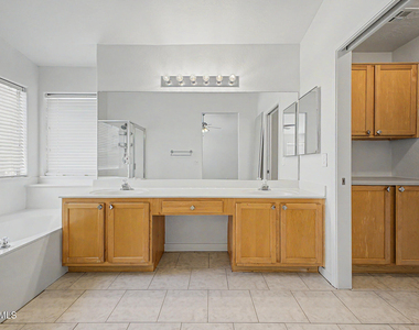 28433 N 47th Street - Photo Thumbnail 23