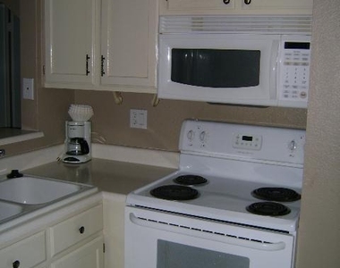 4901 S Calle Los Cerros Drive - Photo Thumbnail 3