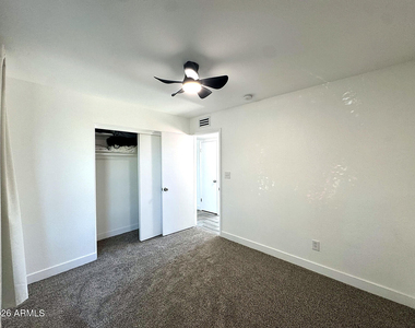 6802 S 44th Place Place - Photo Thumbnail 15