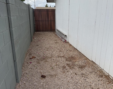 1234 W El Alba Way - Photo Thumbnail 11