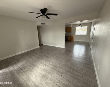 1234 W El Alba Way - Photo Thumbnail 2
