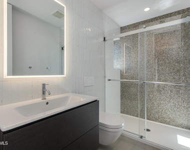 1333 E Pomelo Grove Lane - Photo Thumbnail 12