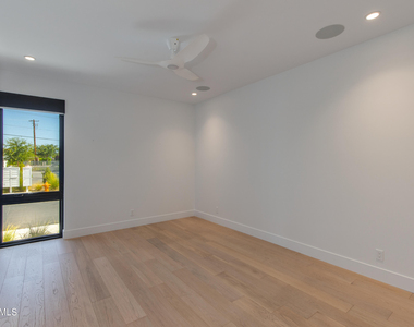 1333 E Pomelo Grove Lane - Photo Thumbnail 5