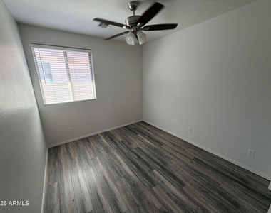 14934 W Georgia Drive - Photo Thumbnail 13