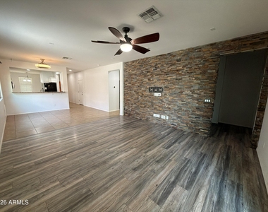 14934 W Georgia Drive - Photo Thumbnail 4