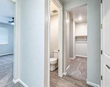 18271 W Paraiso Drive - Photo Thumbnail 11