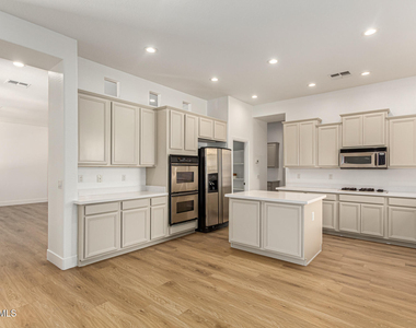 3771 E Leo Place - Photo Thumbnail 8