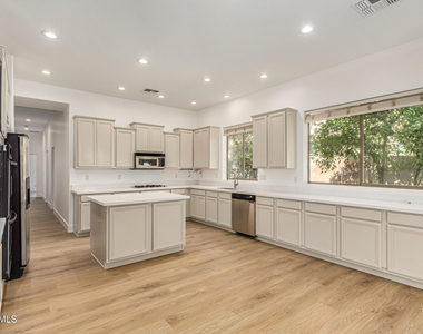 3771 E Leo Place - Photo Thumbnail 7