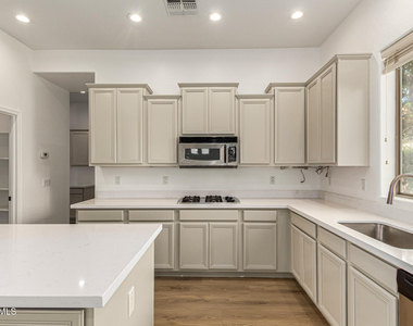 3771 E Leo Place - Photo Thumbnail 9