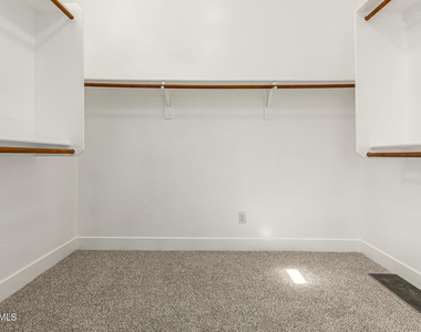 3771 E Leo Place - Photo Thumbnail 16