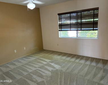 1110 W Hermosa Drive - Photo Thumbnail 4