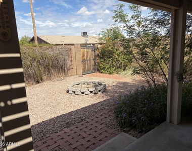 1110 W Hermosa Drive - Photo Thumbnail 9