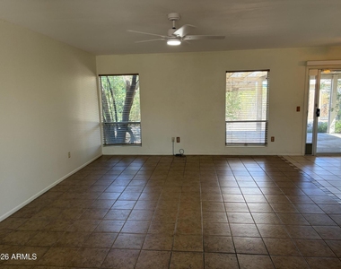 1110 W Hermosa Drive - Photo Thumbnail 3