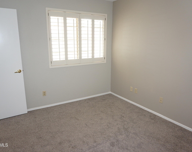 24803 S Lakestar Drive - Photo Thumbnail 10