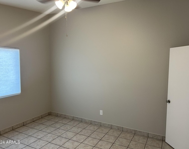 2025 S Forest Avenue - Photo Thumbnail 11