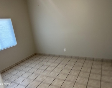 2025 S Forest Avenue - Photo Thumbnail 4