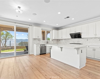 18458 Lakepointe - Photo Thumbnail 9