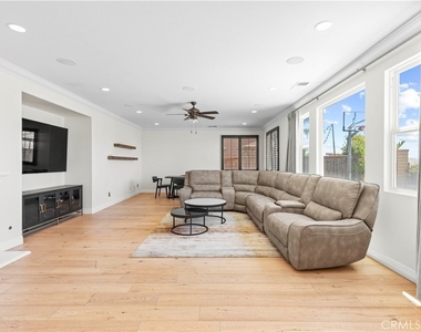 18458 Lakepointe - Photo Thumbnail 12