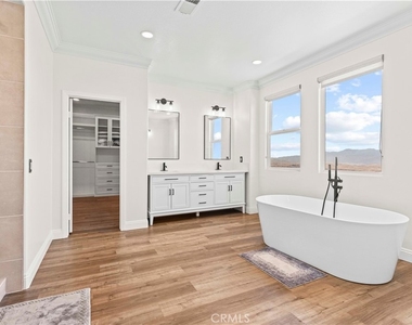 18458 Lakepointe - Photo Thumbnail 39