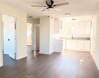 427 E 25th - Photo Thumbnail 3