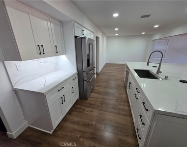 900 Statler Street - Photo Thumbnail 8