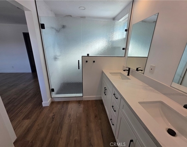 900 Statler Street - Photo Thumbnail 22