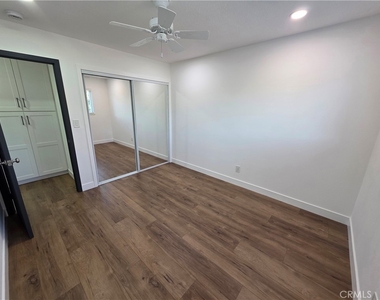 900 Statler Street - Photo Thumbnail 16
