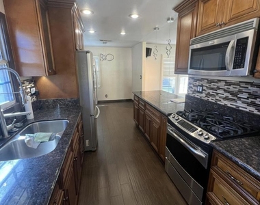 633 E G Street - Photo Thumbnail 1