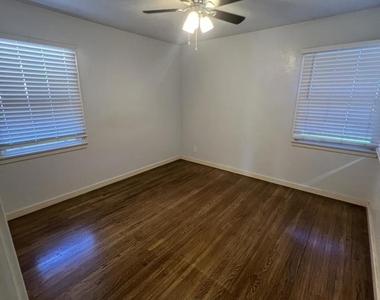 633 E G Street - Photo Thumbnail 14