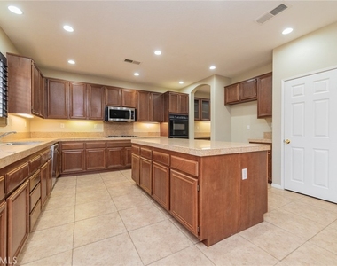 6221 Ruby Crest - Photo Thumbnail 9
