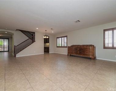 6221 Ruby Crest - Photo Thumbnail 4