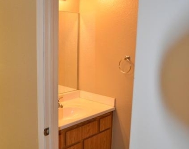 1130 Golden Springs Drive - Photo Thumbnail 6