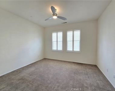 719 E Valencia - Photo Thumbnail 11