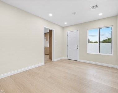 12978 Kamloops Street - Photo Thumbnail 9