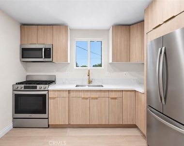12978 Kamloops Street - Photo Thumbnail 2