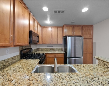 28495 Herrera - Photo Thumbnail 12