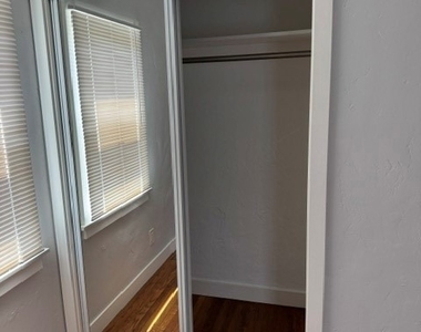 226 N Brighton - Photo Thumbnail 24