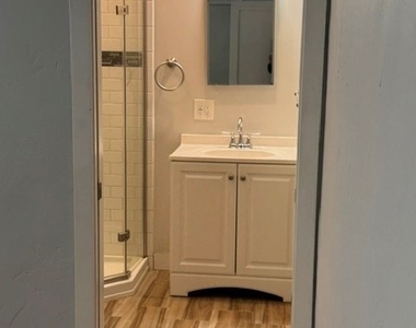 226 N Brighton - Photo Thumbnail 15