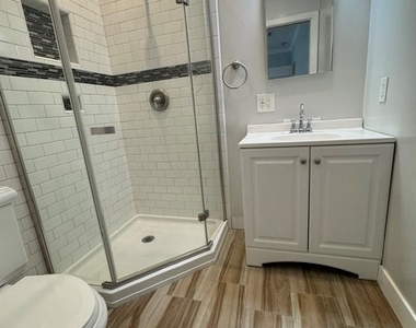 226 N Brighton - Photo Thumbnail 16