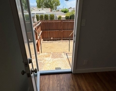 226 N Brighton - Photo Thumbnail 20