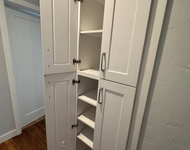 226 N Brighton - Photo Thumbnail 18