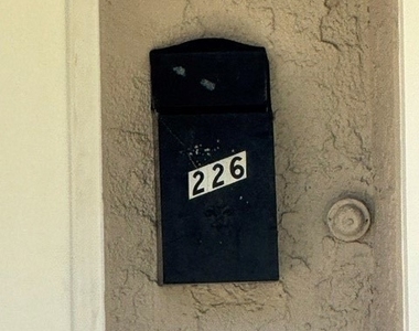 226 N Brighton - Photo Thumbnail 1
