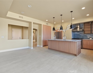 24907 Marbella Court - Photo Thumbnail 12