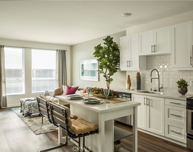 5901 Center Drive - Photo Thumbnail 21